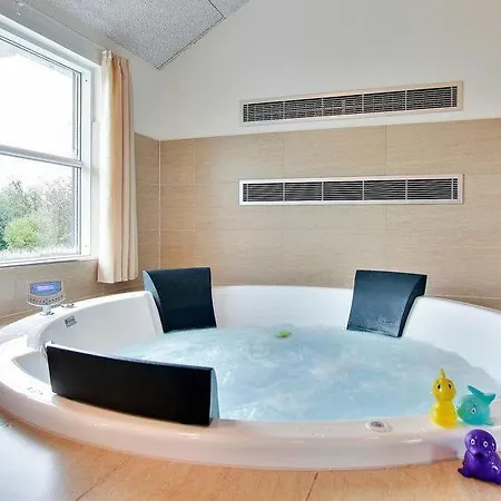 Sleeps 18 Pool Wifi Дом отдыха *