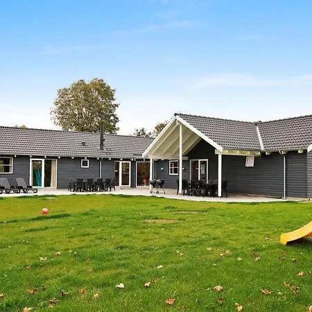 Sleeps 18 Pool Wifi *